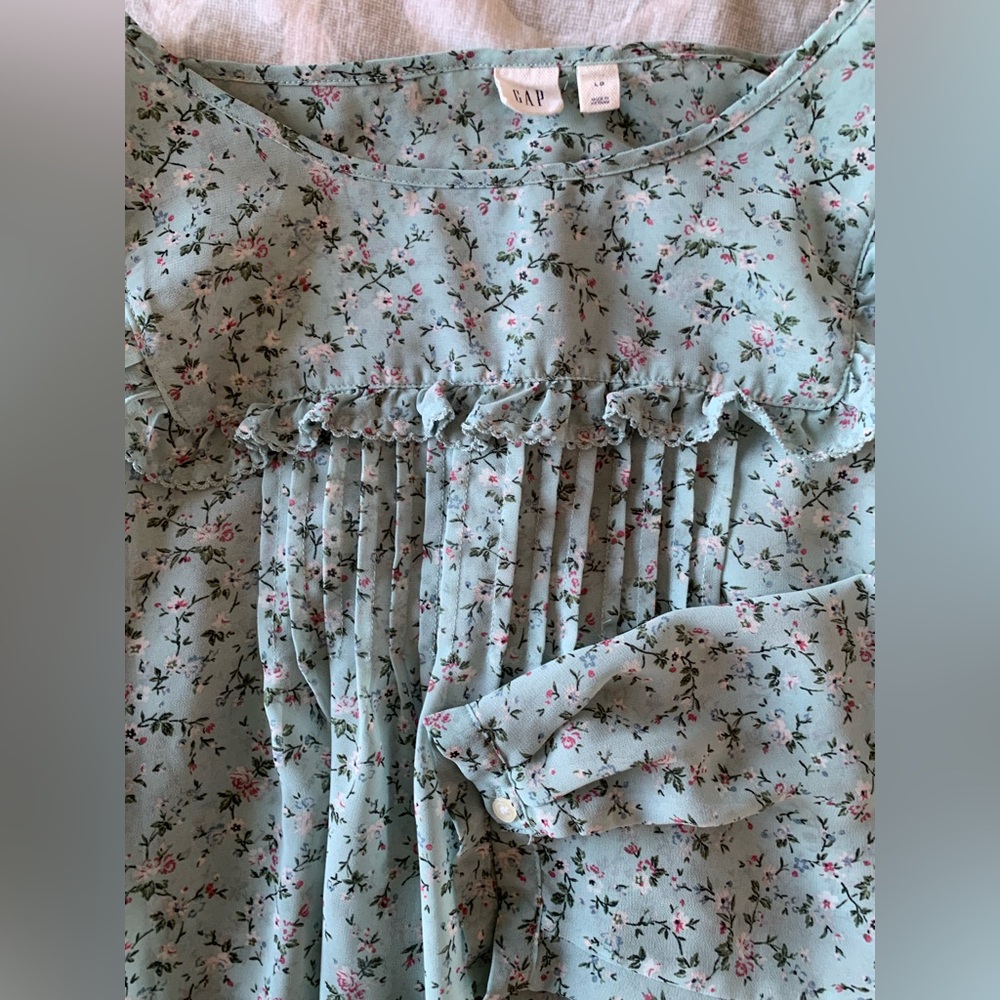 Gap floral peasant shirt